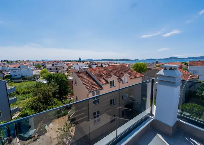 Three-Bedroom Premium Holiday Home Atmosfera With Private Pool&Sauna